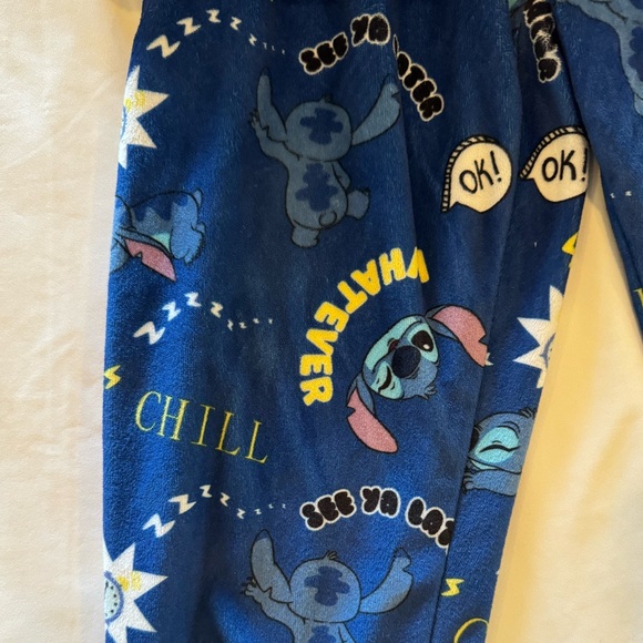 Disney Store Stitch Pjs For Kids, Lilo and Stitch size 4T - Picture 4 of 6